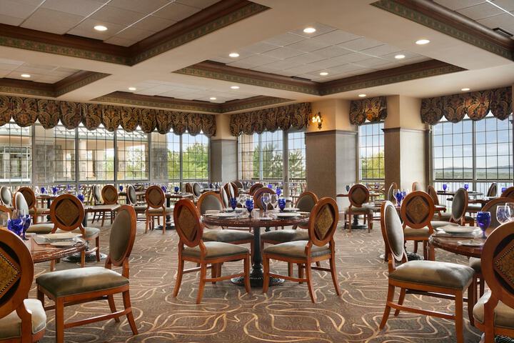 Chateau on the Lake Resort Spa and Convention Center