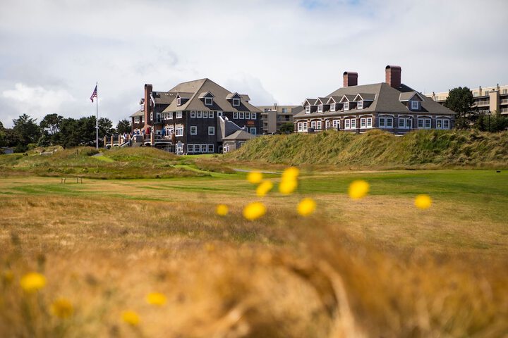 McMenamins Gearhart Hotel