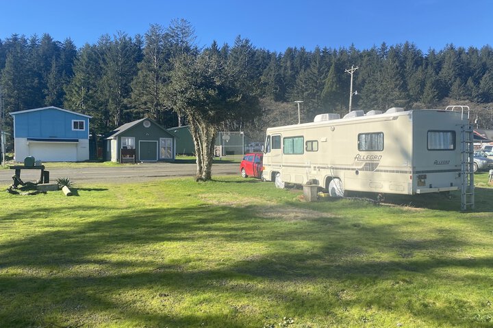 Raines Resort Cabins & RV