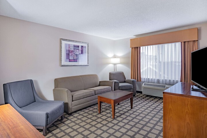 Baymont by Wyndham Gurnee