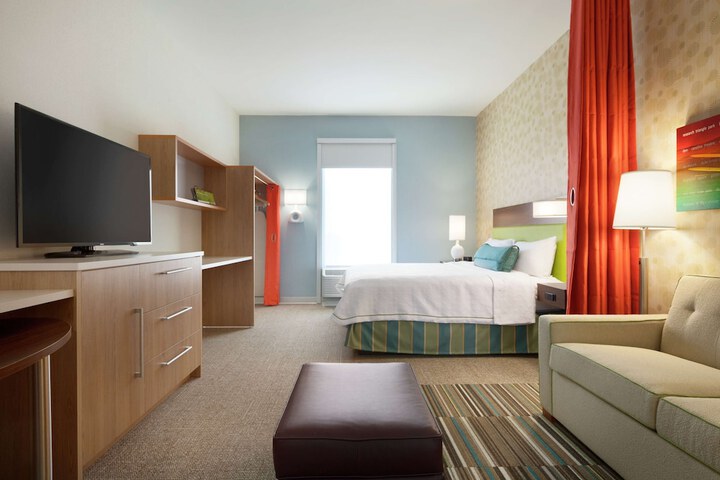Room 18 of 27