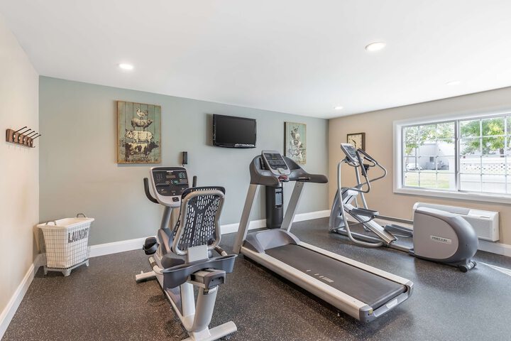 Best Western Plus University Park Inn & Suites