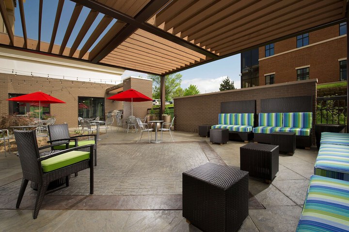 Hampton Inn Louisville East / Hurstbourne