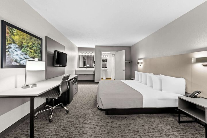Room 43 of 55