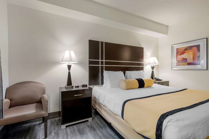 Room 5 of 34