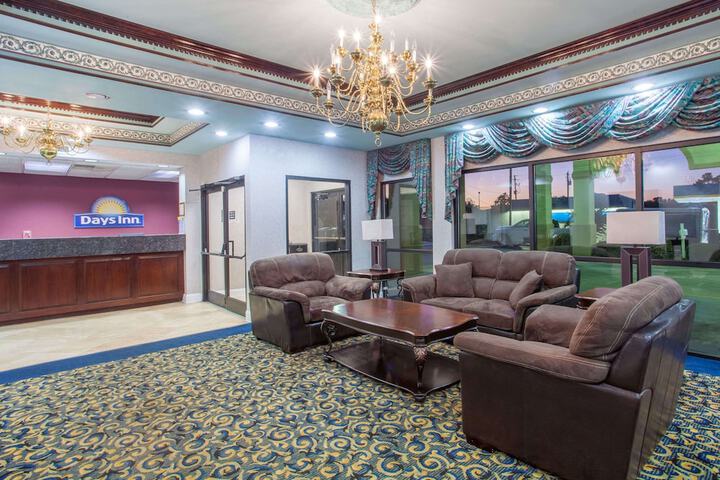 Hotel Interior 4 of 25