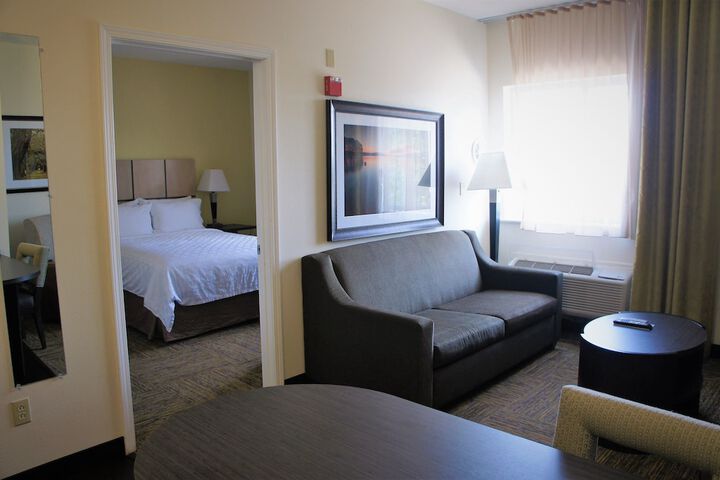 Room 17 of 30