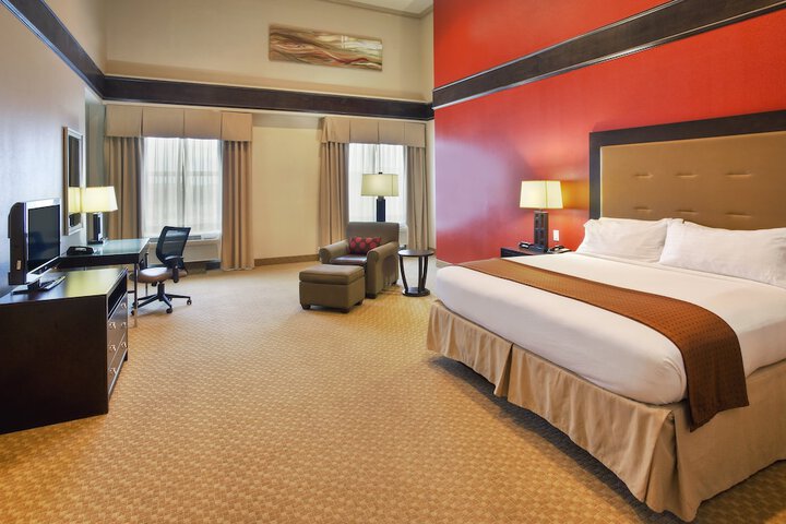 Room 33 of 59