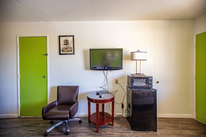 Room 34 of 51