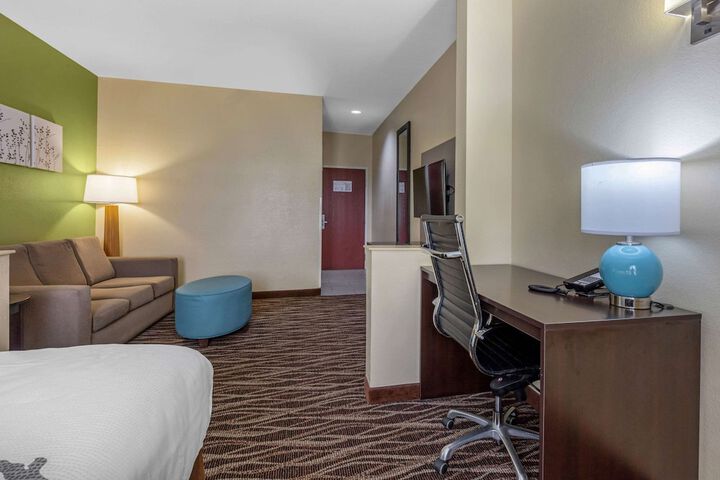 Room 14 of 34