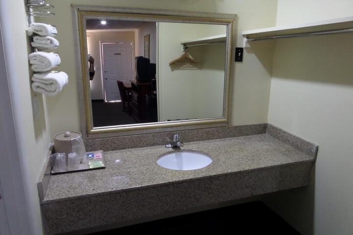 Room 7 of 29