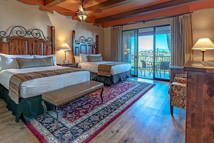 Hacienda Del Sol Guest Ranch Resort