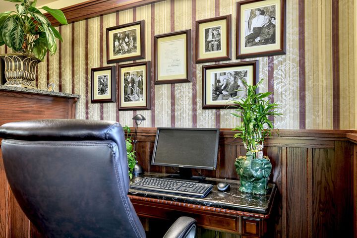 Business Center 74 of 79