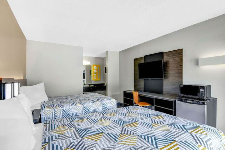 Room 35 of 37