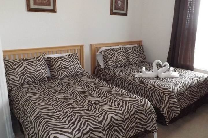 Room 6 of 20