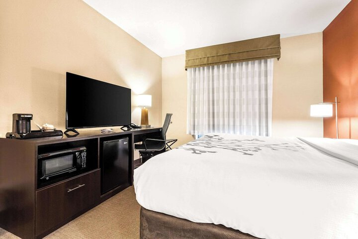 Room 30 of 60