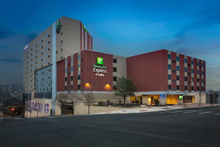 Hotel 4 of 45