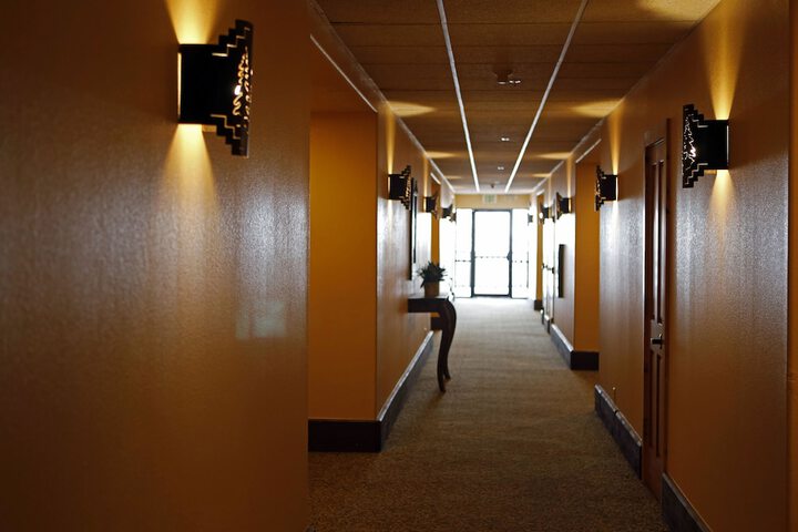 Ballroom/Hall 36 of 46