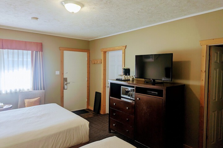 Room 22 of 66