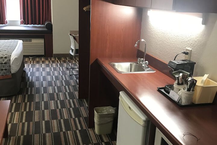 Microtel Inn & Suites by Wyndham Urbandale / Des Moines