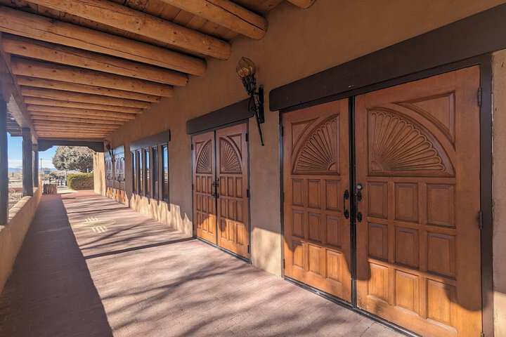 Sagebrush Inn & Suites