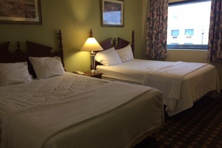 Room 10 of 10