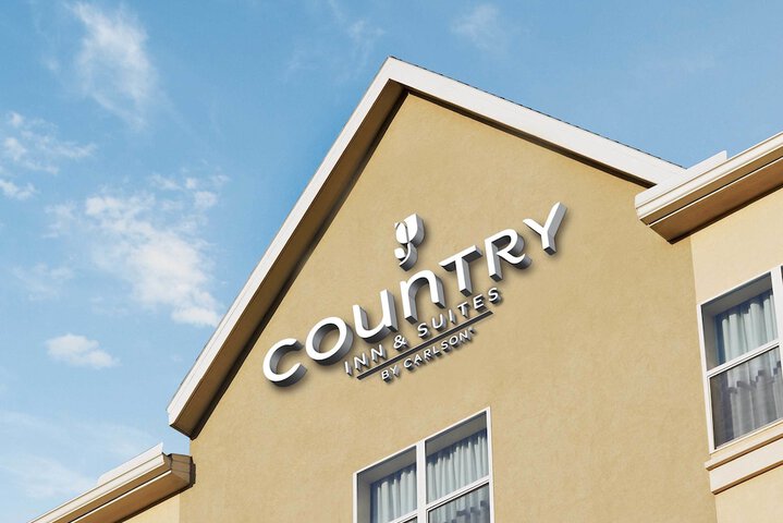 Country Inn & Suites by Radisson Buford at Mall of Georgia, GA