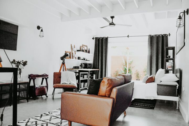 Room 36 of 230