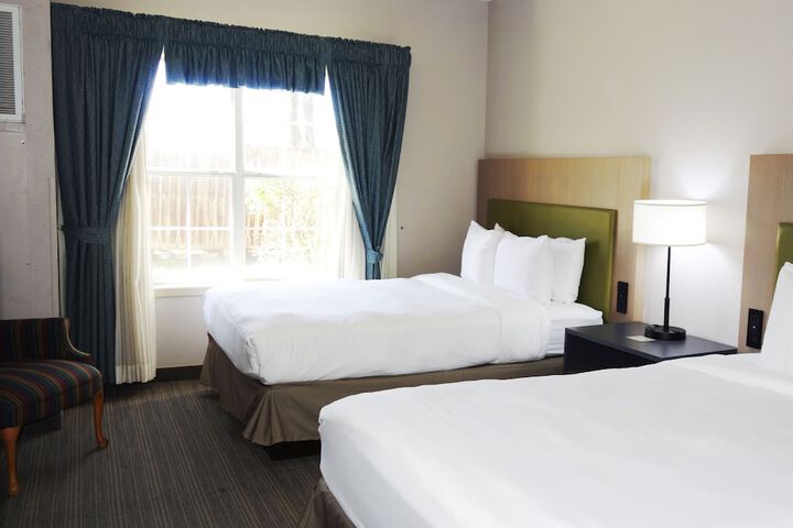 Room 10 of 20