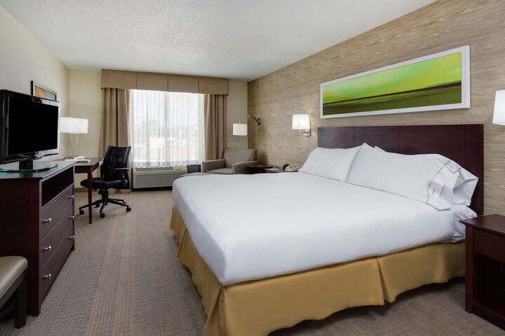 Room 21 of 37