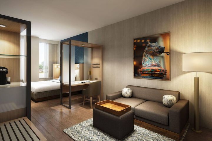Room 18 of 46