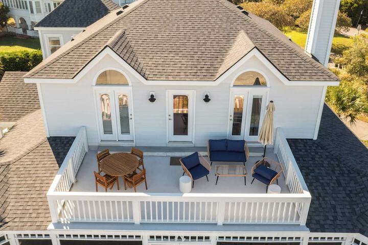 Haven by Avantstay Luxury Beachfront Home w / Pool & Gorgeous Patios
