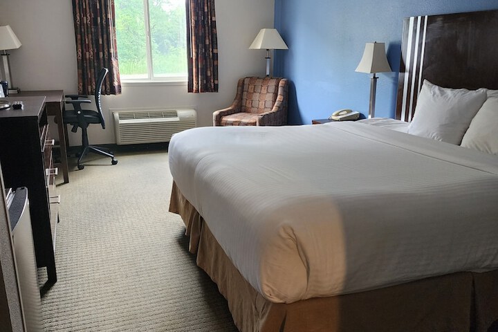 Room 23 of 34