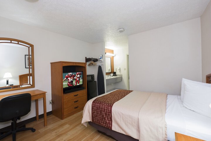 Room 18 of 23