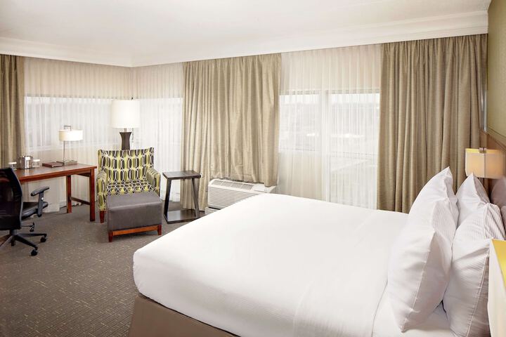 Room 40 of 82