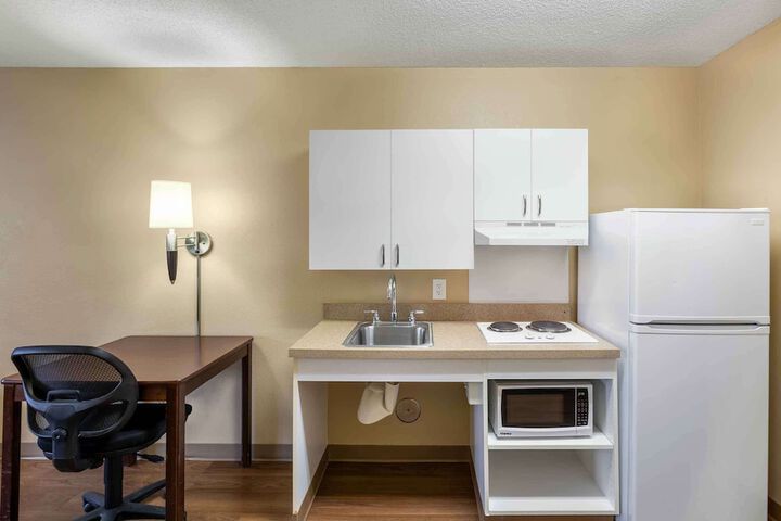 Extended Stay America Select Suites - Milwaukee - Waukesha