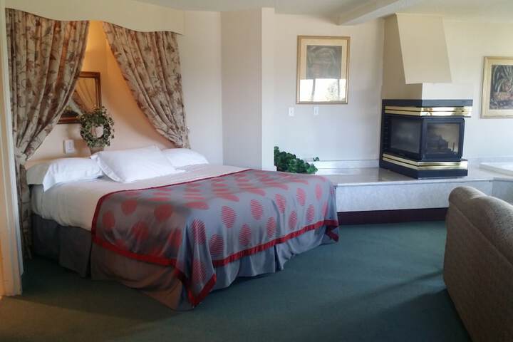 Room 27 of 71