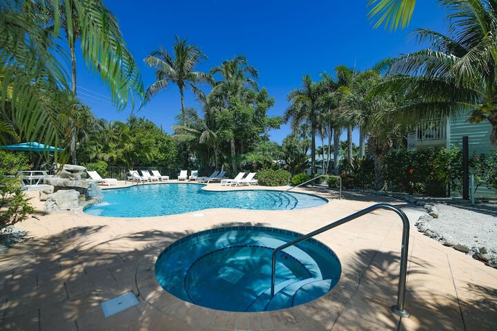 Tropical Breeze Resort