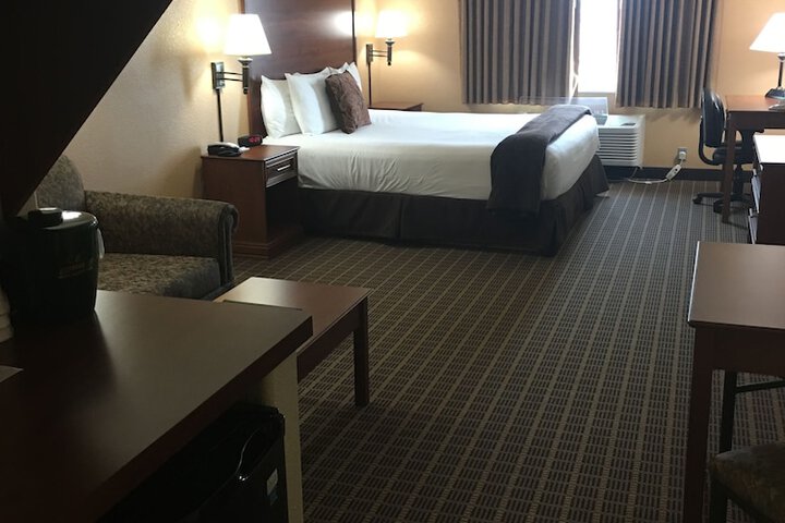 Room 12 of 24