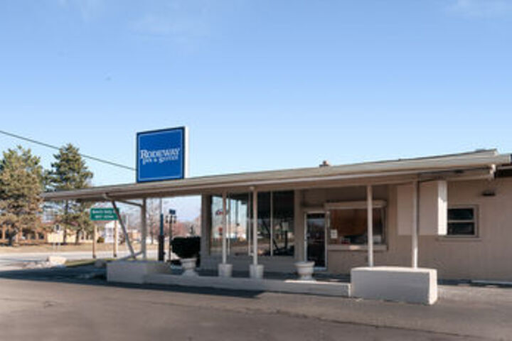 Motown Inn & Suites