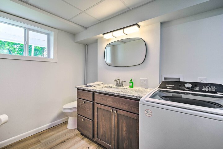 Roomy Montour Falls Retreat w / Private Pool!