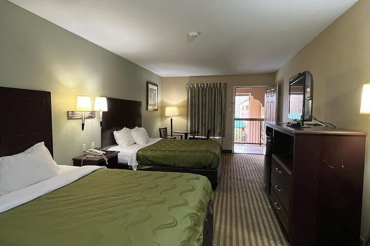 Room 16 of 45