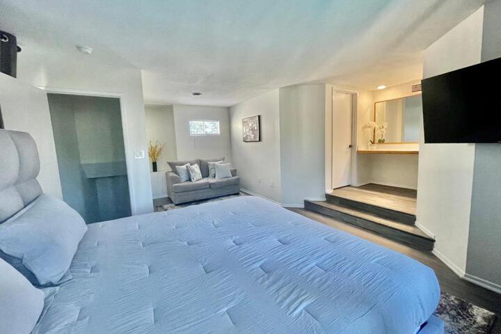 Glendora Pool Home Retreat