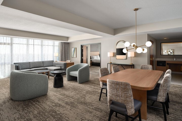 Embassy Suites by Hilton at Hot Springs Convention Center