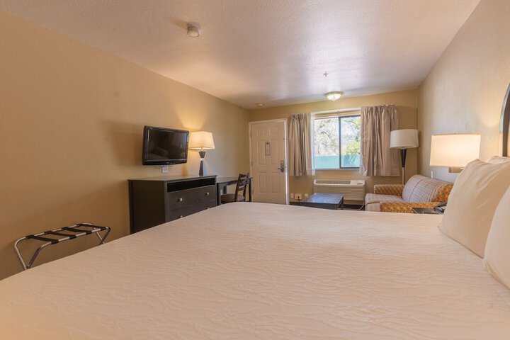 Room 29 of 40