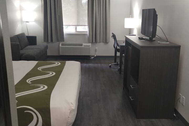 Room 79 of 127