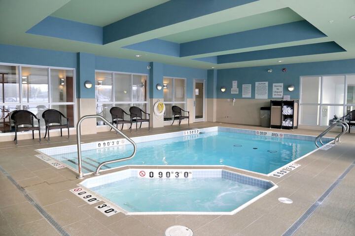 Holiday Inn Express & Suites Brampton by IHG