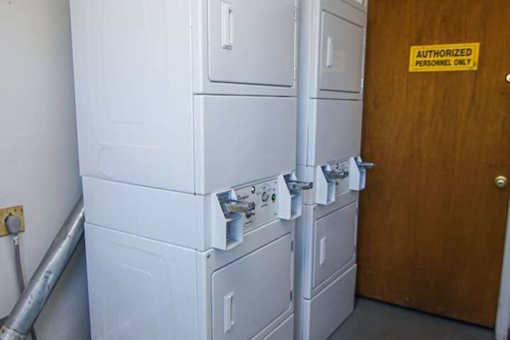 Room 9 of 27