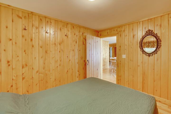 Lake Champlain Vacation Rental With Boat Dock!