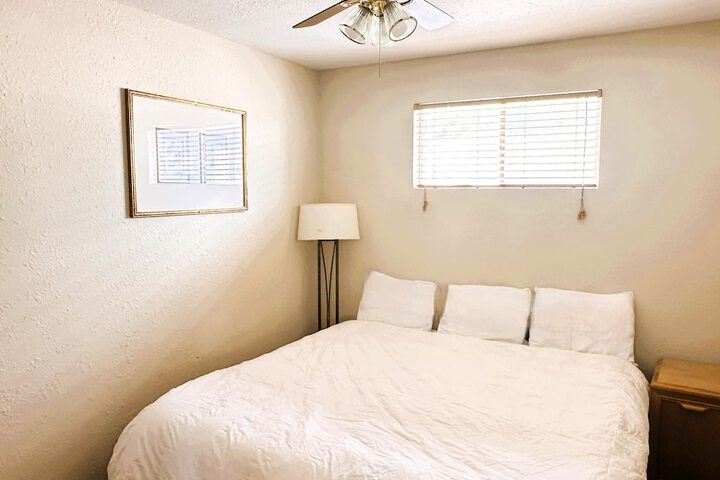 Room 113 of 299